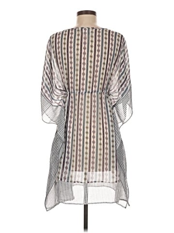 Jessica Simpson 3/4 Sleeve Blouse (view 2)