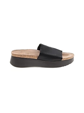 Munro American Wedges (view 1)