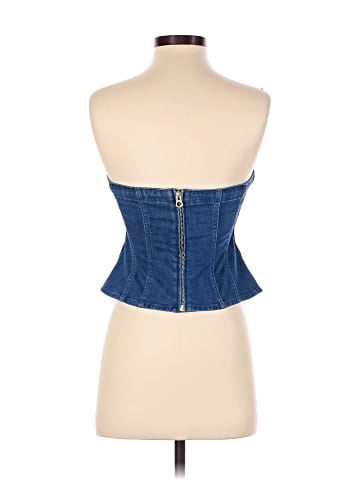 Gap Sleeveless Button-Down Shirt (view 2)