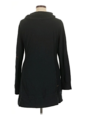 Liz Lange Maternity Long Sleeve Top (view 2)