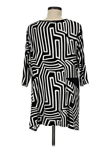 Niche 3/4 Sleeve Blouse (view 2)