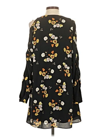 Trafaluc by Zara Casual Dress (view 2)