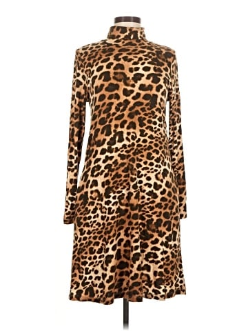 Karen Kane Casual Dress (view 1)