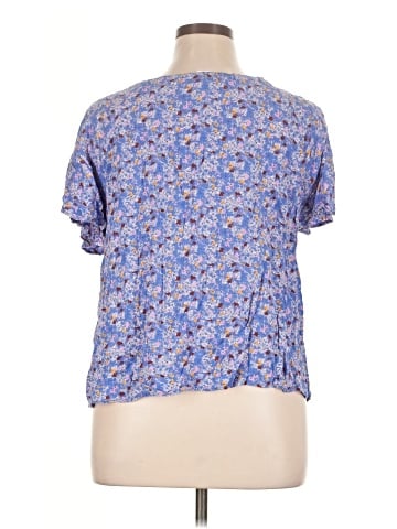 Melrose and Market Short Sleeve Blouse (view 2)