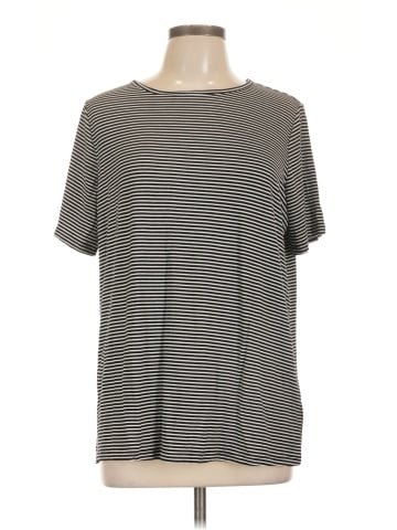 Old Navy Short Sleeve T-Shirt (view 1)