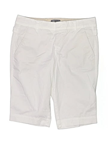 Vince. Khaki Shorts (view 1)