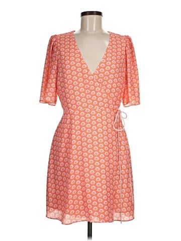 Alice + Olivia Casual Dress (view 1)