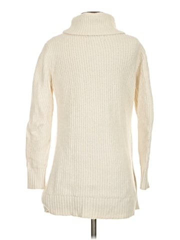 Old Navy - Maternity Turtleneck Sweater (view 2)