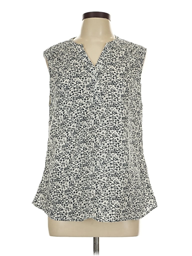 Pre-owned Mountain Warehouse Sleeveless Button Down Shirt In Ivory