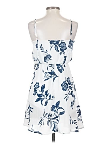 Sienna Sky Casual Dress (view 2)
