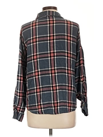 Charlotte Russe Long Sleeve Button-Down Shirt (view 2)