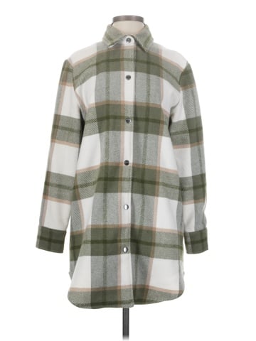 BB Dakota Poncho (view 1)