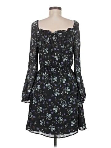Cupcakes & Cashmere Casual Dress (view 2)