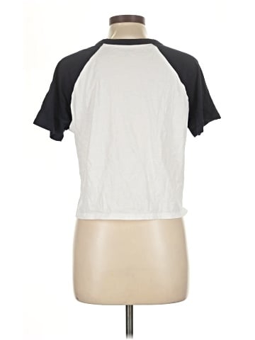 Old Navy Short Sleeve T-Shirt (view 2)