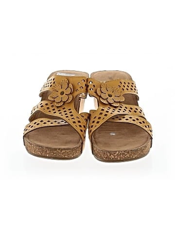 Annie Wedges (view 2)