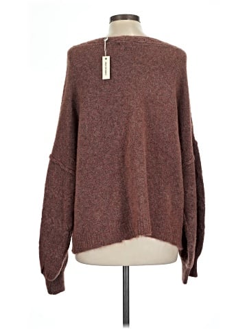 Max Studio Pullover Sweater (view 2)