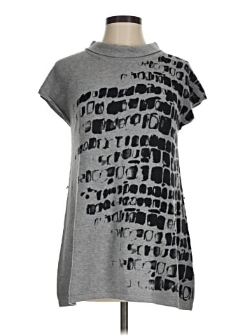Yvos Sleeveless T-Shirt (view 1)