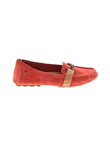 Ugg Flats (view 1)