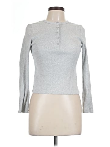 Uniqlo Long Sleeve T-Shirt (view 1)