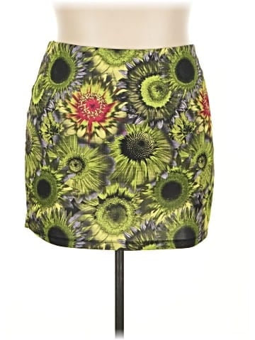 Xhilaration Casual Skirt (view 1)
