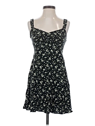 Old Navy Casual Dress (view 1)
