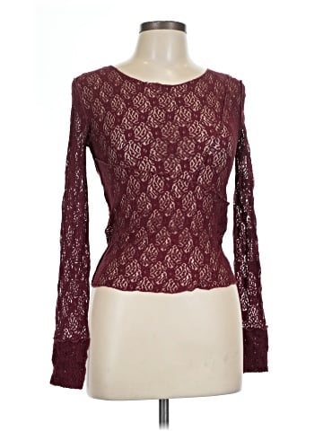 Urban Outfitters Long Sleeve T-Shirt (view 1)