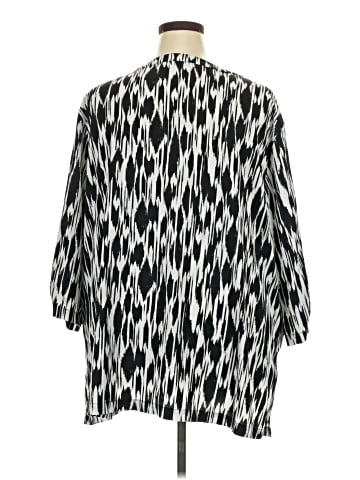 Maggie Barnes 3/4 Sleeve Blouse (view 2)