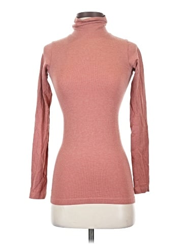 Lululemon Athletica Long Sleeve Top (view 1)