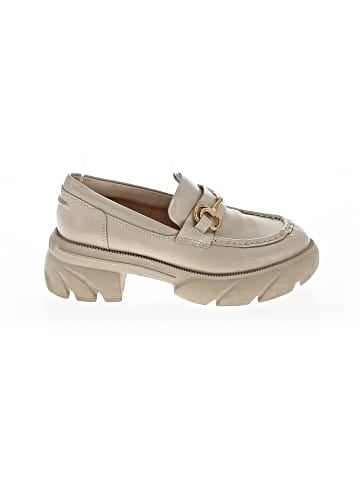 Staccato Flats (view 1)
