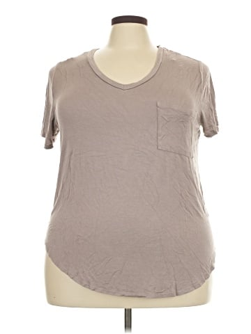 Charlotte Russe Short Sleeve T-Shirt (view 1)