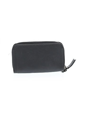 Universal Thread Wristlet (view 2)