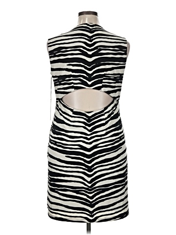 Jennifer Lopez Casual Dress (view 2)