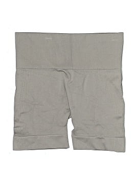 Set Active Khaki Shorts (view 1)