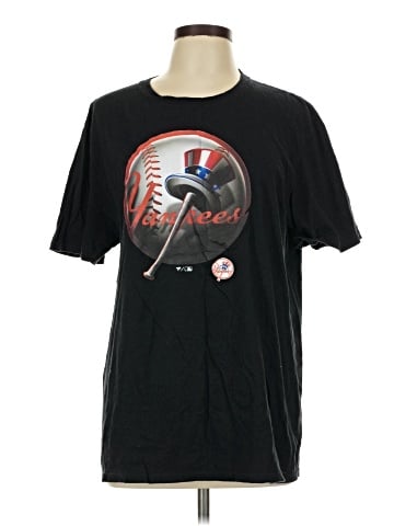 Fanatics Short Sleeve T-Shirt (view 1)