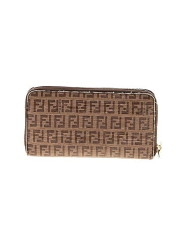 Fendi Wallet (view 2)