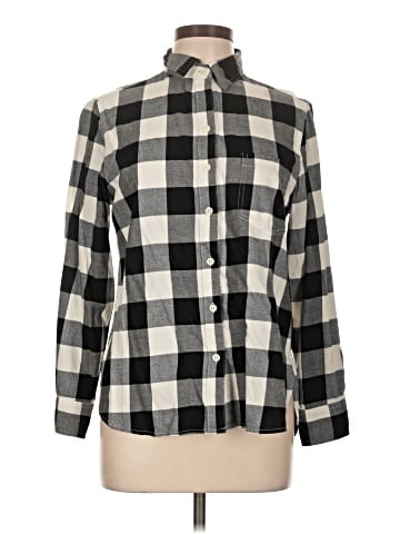 Old Navy Long Sleeve Button-Down Shirt (view 1)