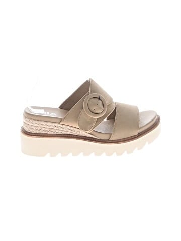 Mia Wedges (view 1)