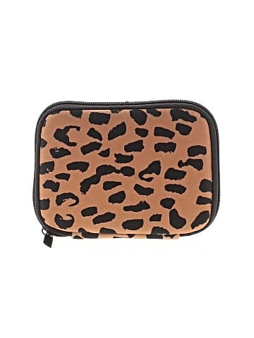 Unbranded Card Holder  (view 1)