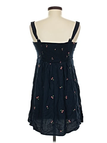 Old Navy Casual Dress (view 2)