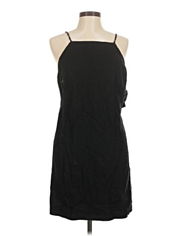 Abercrombie & Fitch Cocktail Dress (view 1)