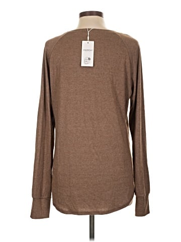 Xieerduo Long Sleeve T-Shirt (view 2)