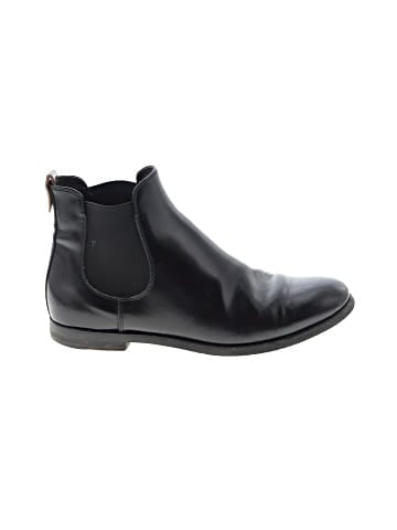 Attilio Giusti Leombruni Ankle Boots (view 1)