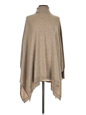 Cremieux Poncho (view 1)