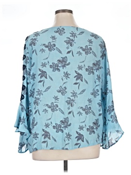 Hope & Harlow 3/4 Sleeve Blouse (view 2)