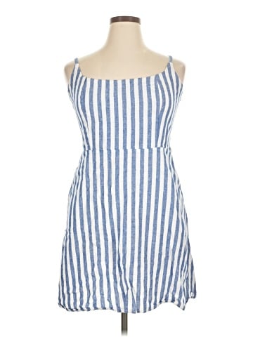 Old Navy Casual Dress (view 1)