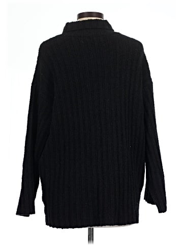Universal Thread Turtleneck Sweater (view 2)
