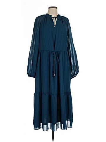 Julia Jordan Casual Dress (view 1)