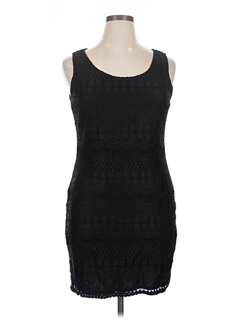 Pre-owned Tiana B Cocktail Dress In Black