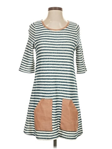 Urban Outfitters Casual Dress (view 1)