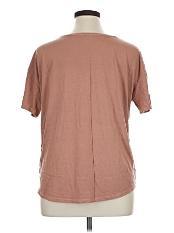 Old Navy Short Sleeve T-Shirt (view 2)